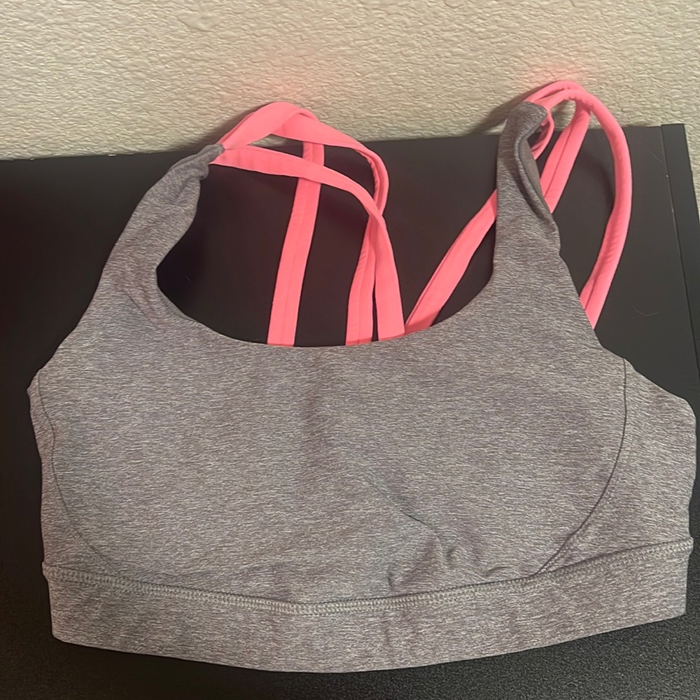 Lululemon sports bra